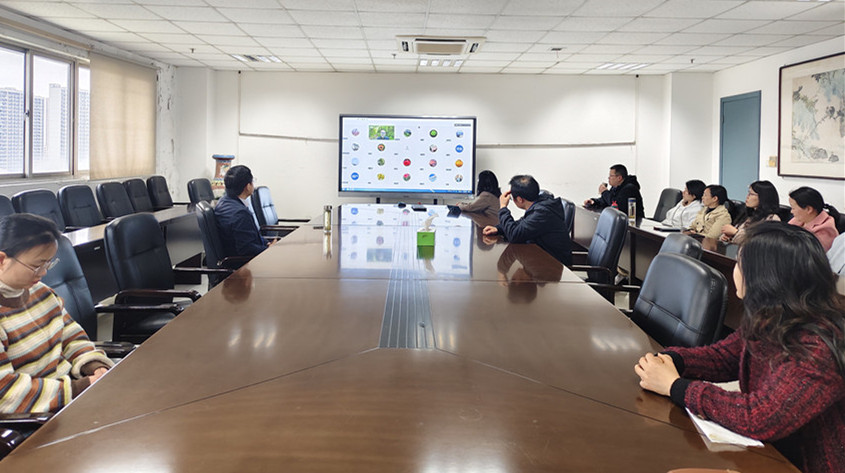 图书馆举办图情类学术论文写作专题讲座