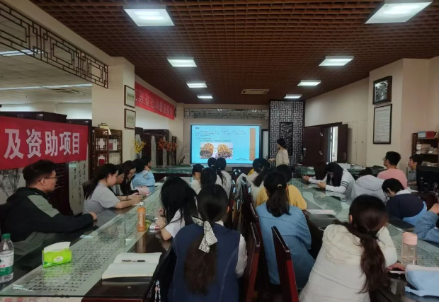淮阴师范学院选修课走进社科普及基地